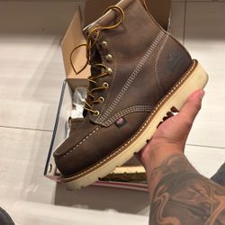 Thorogood Boots Size 9 EE Steel