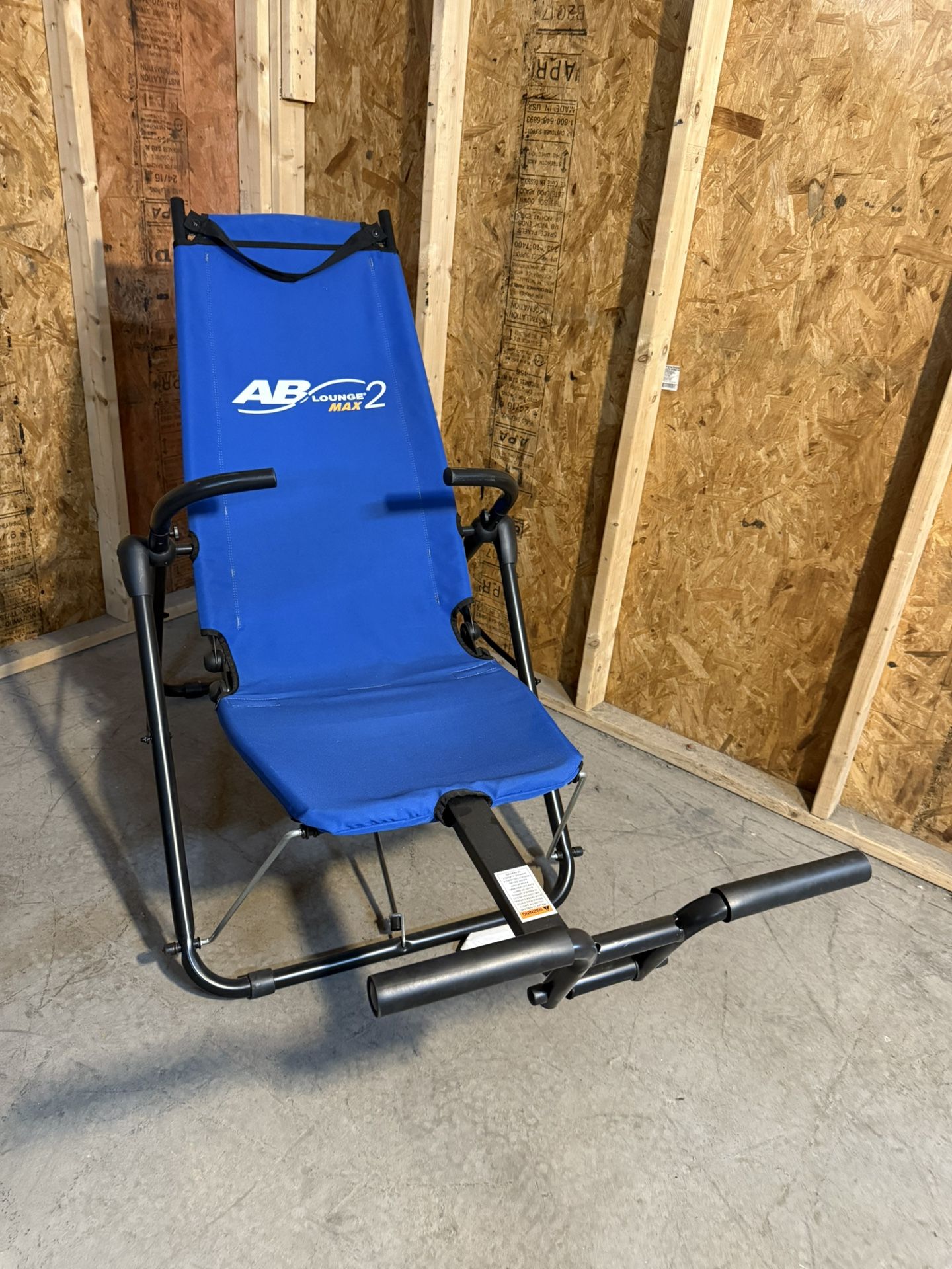 AB Lounge Max 2 - Delivery Available!