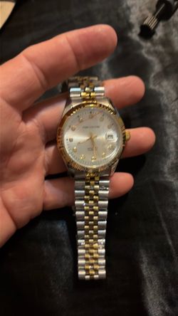 Automatic two toned with a Gold fluted Bezel