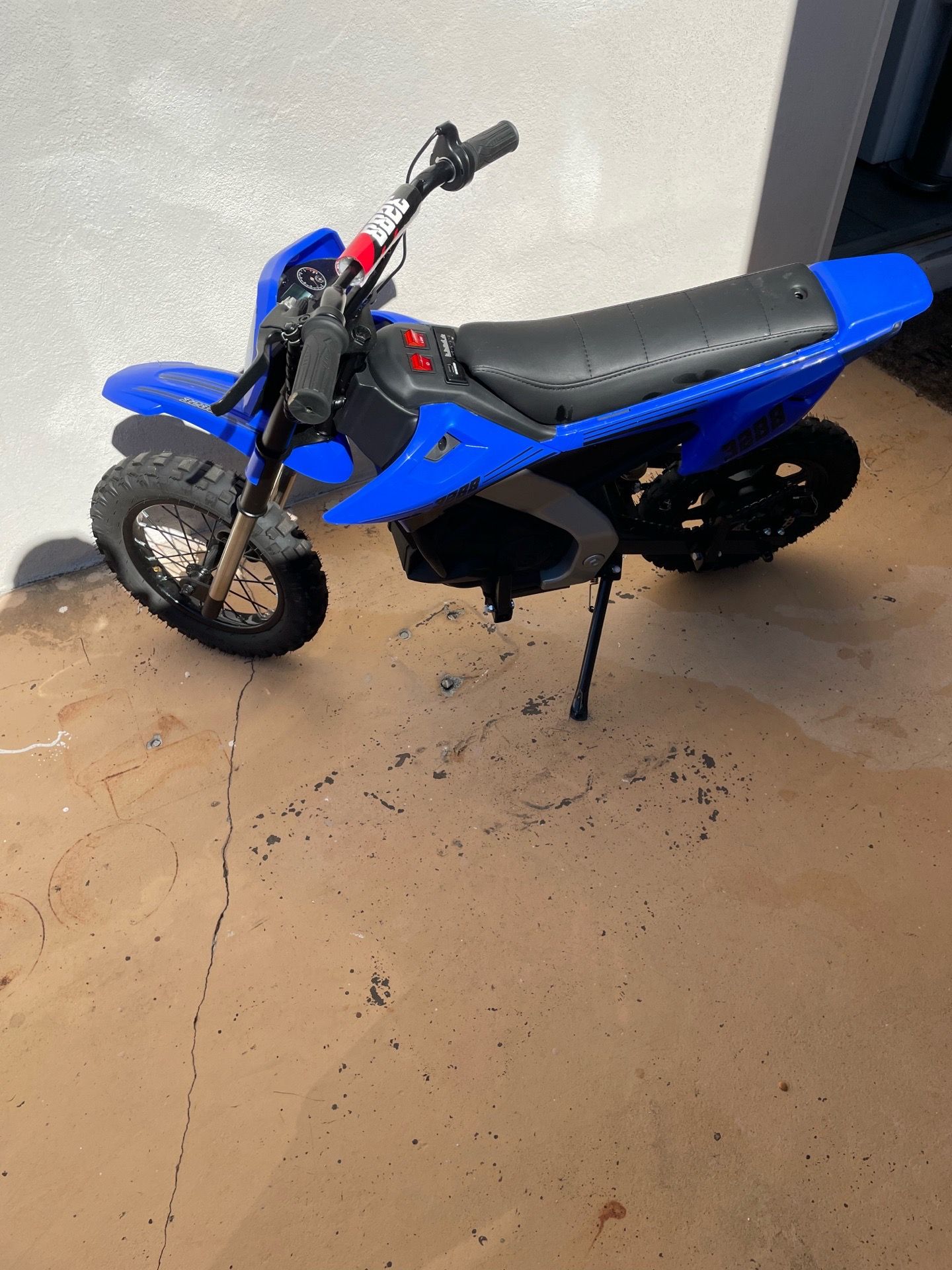 36v kids electric dirt bike scooter *needs new battery