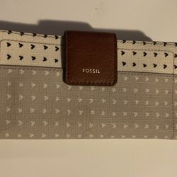 Fossil Heart Wallet 