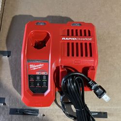 Milwaukee Rapid Charger 