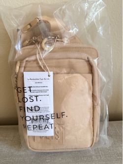 BÉIS Sport Sling Crossbody Bag – New With Tags