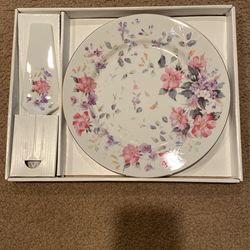 Andrea by Sadek Flower/Vine Cake Plate