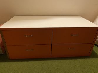 Vintage 4 Drawer Dresser