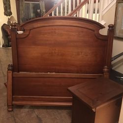 Queen Bed Set 