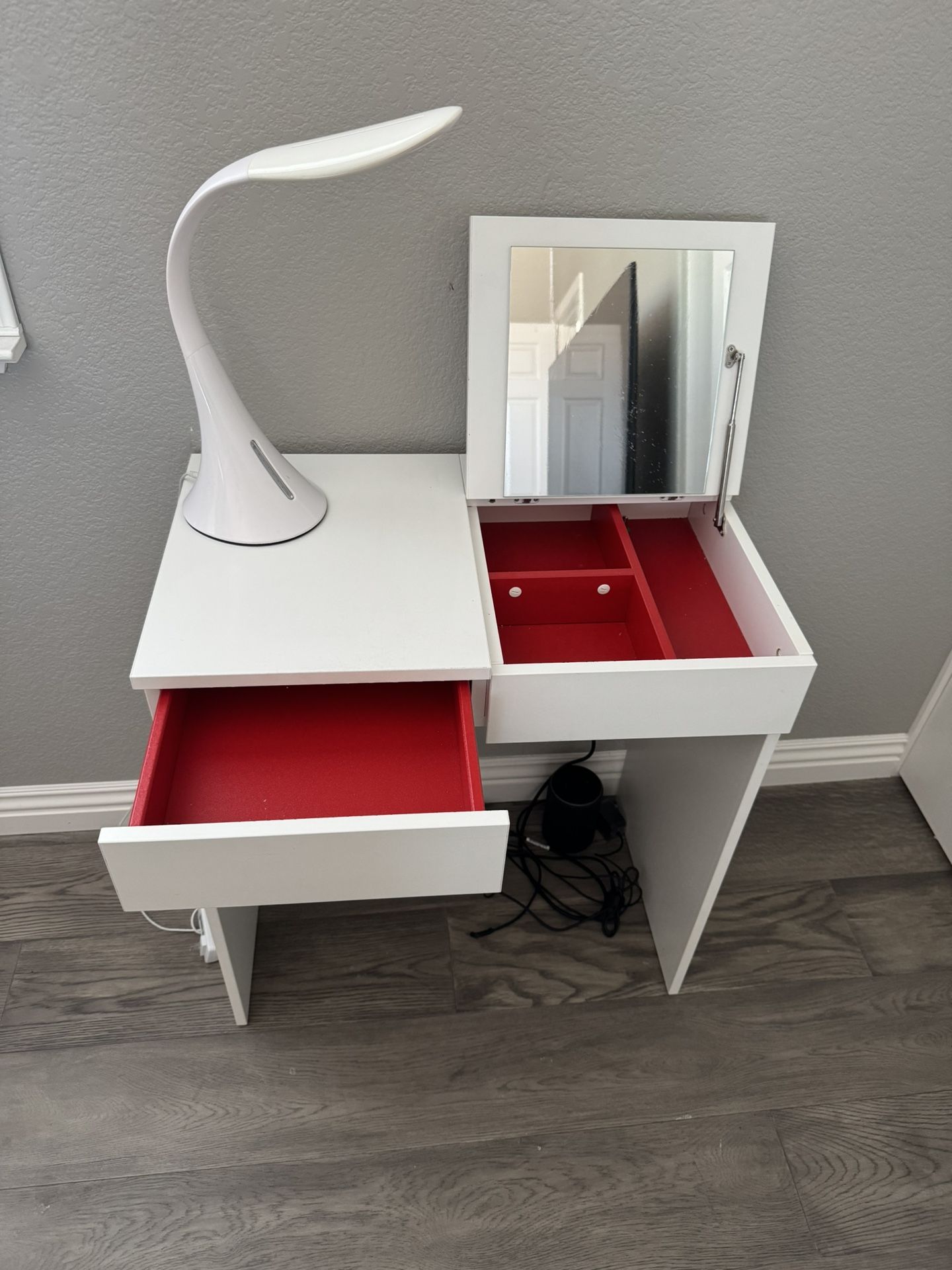 Vanity Desk 