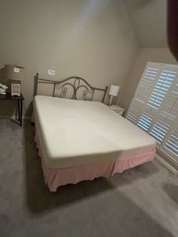 King Size Tempurpedic Foam Mattress Complete Bed