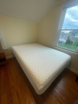 Full size bed set - mattress and collapsible bed frame