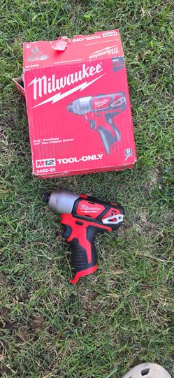 Milwaukee m12 drill