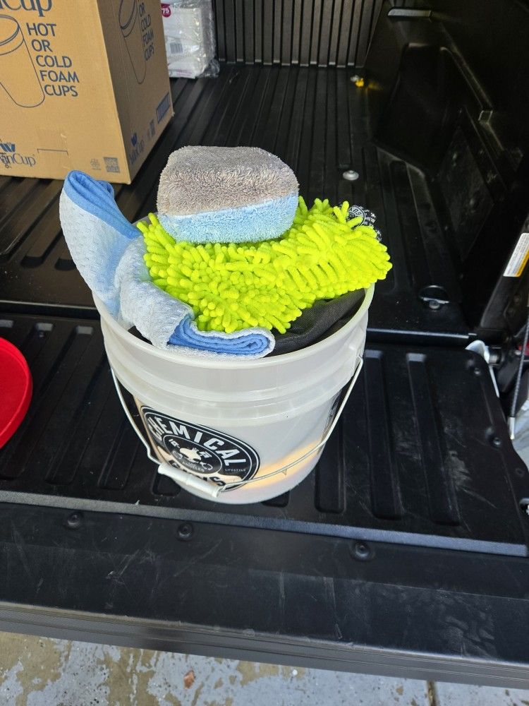 Detailing Supplies
