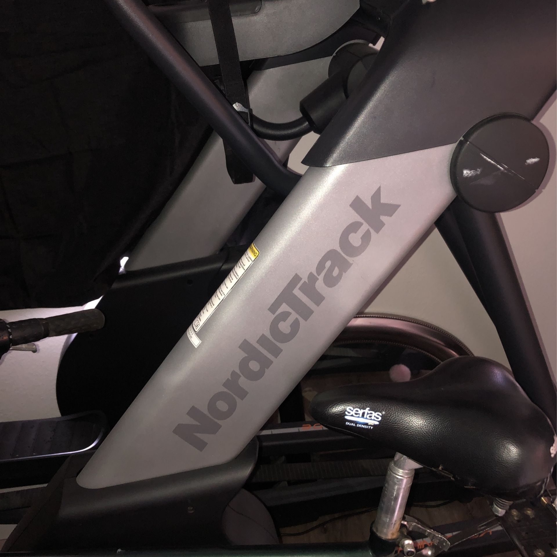 Norditrack elliptical Cross Trainer