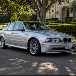 2002 BMW 530i