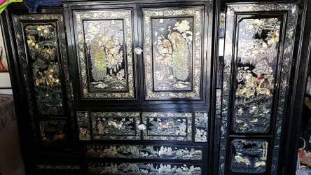 Vintage Korean mother of Pearl black