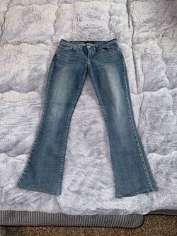 Light Wash Flare Levi’s Jeans