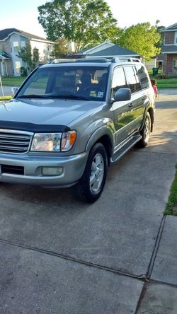 2003 Toyota Land cruiser $9000 obo