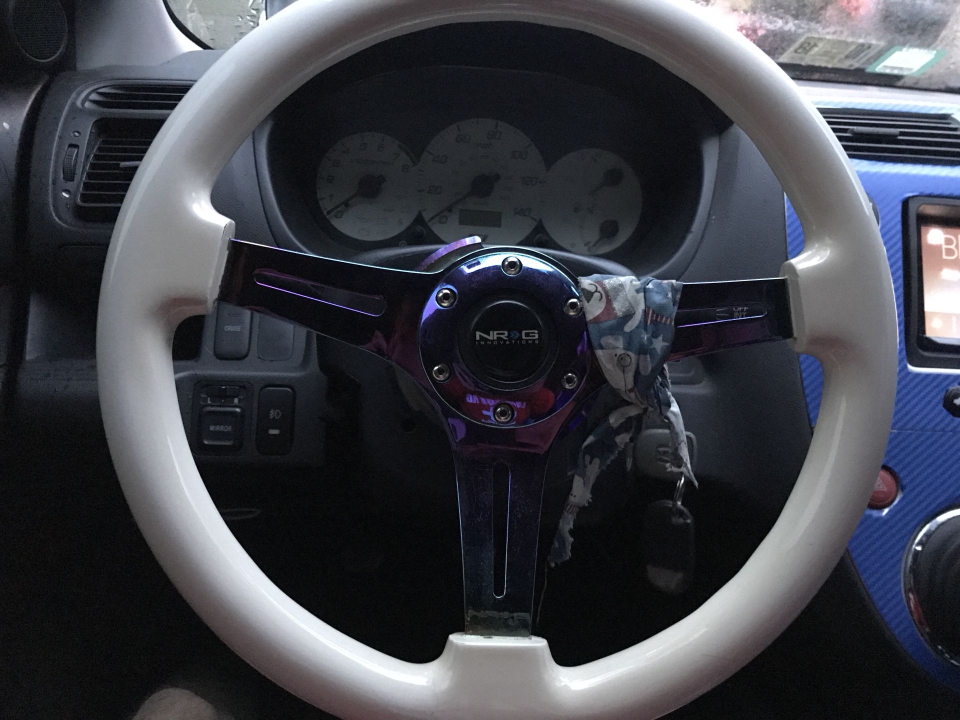 NRG steering wheel, quick release