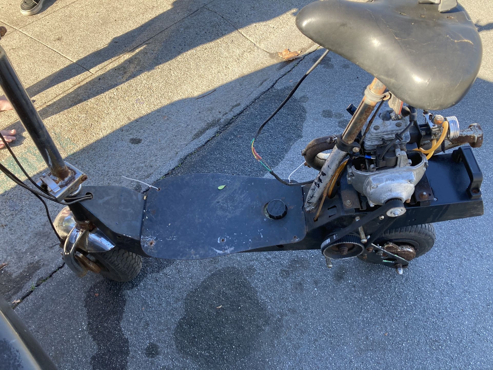 Cobra Gas Scooter