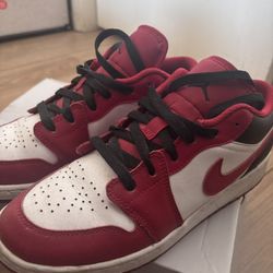 Red/White Nikes 5.5Y