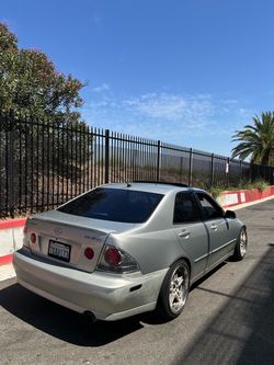 2002 Lexus IS 300