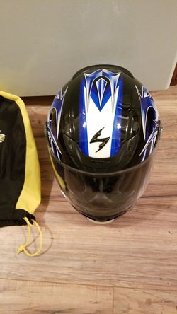 Like new size Medium EXO Helmet