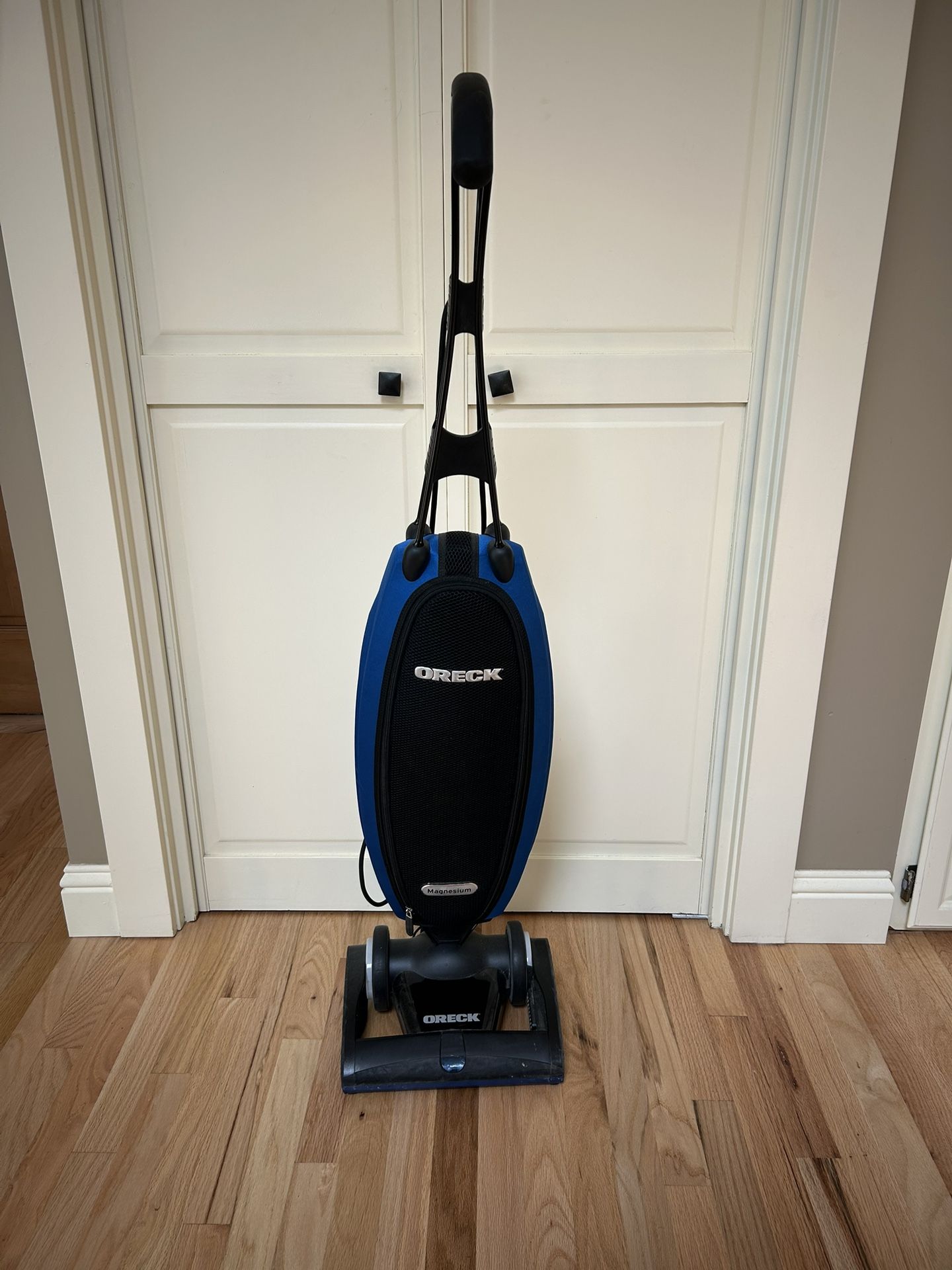 Oreck Magnesium Vacuum