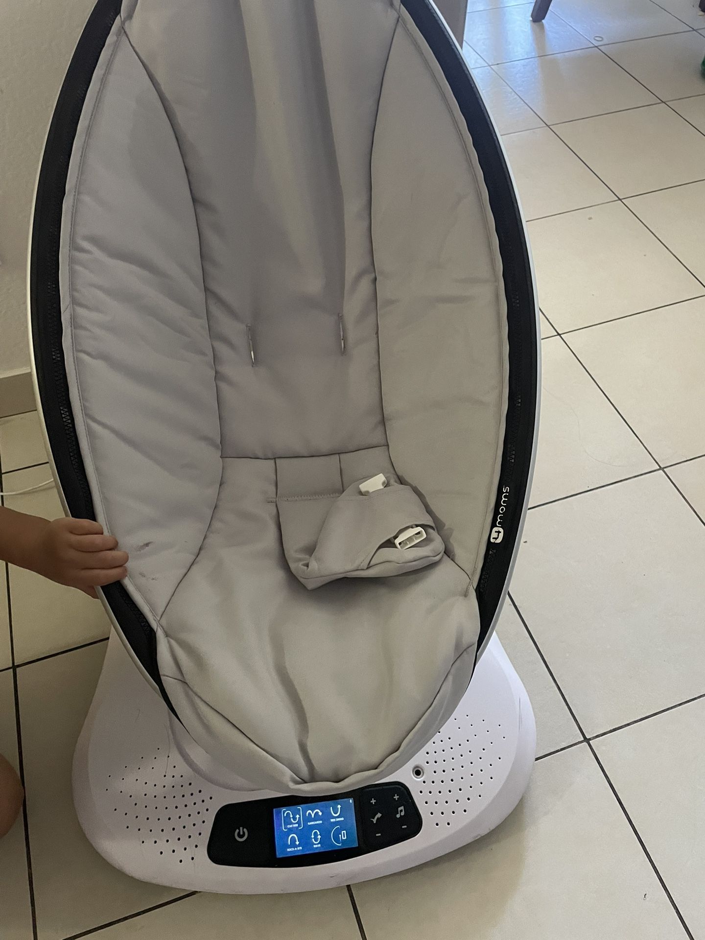 Mamaroo Baby Swing