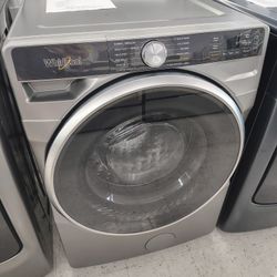 $649 Whirlpool ENERGY STAR Washer With Antimicrobial Technology 