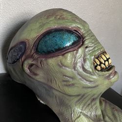 ALIEN 👽 MASK
