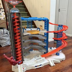 Hot wheels Super Ultimate Garage