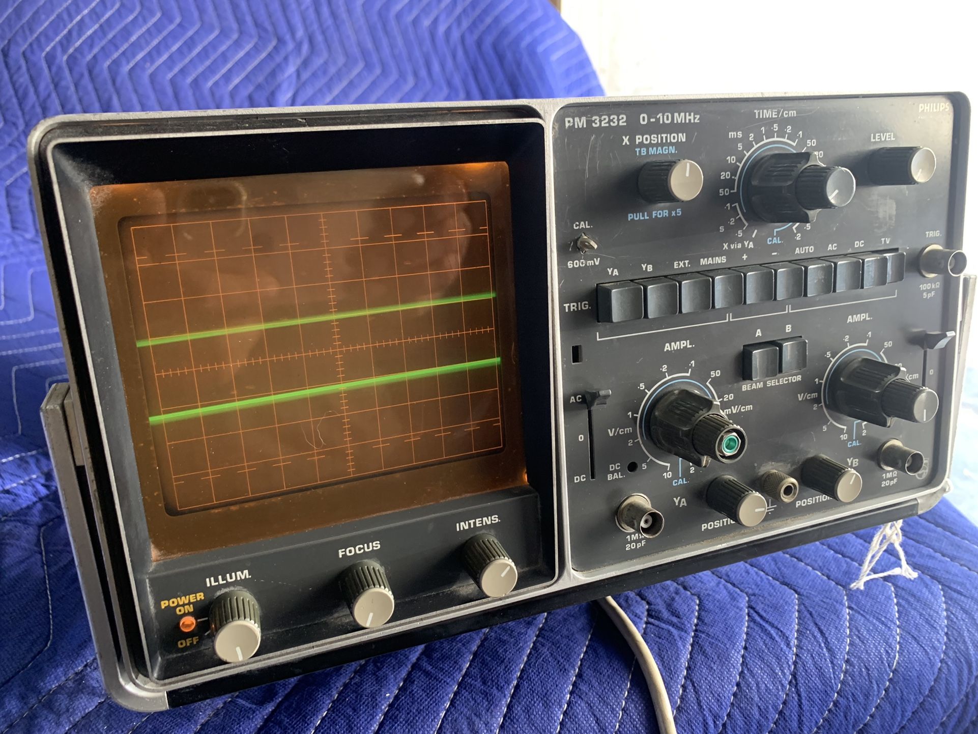 Philips PM 3232 oscilloscope