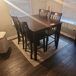 Table + Chairs