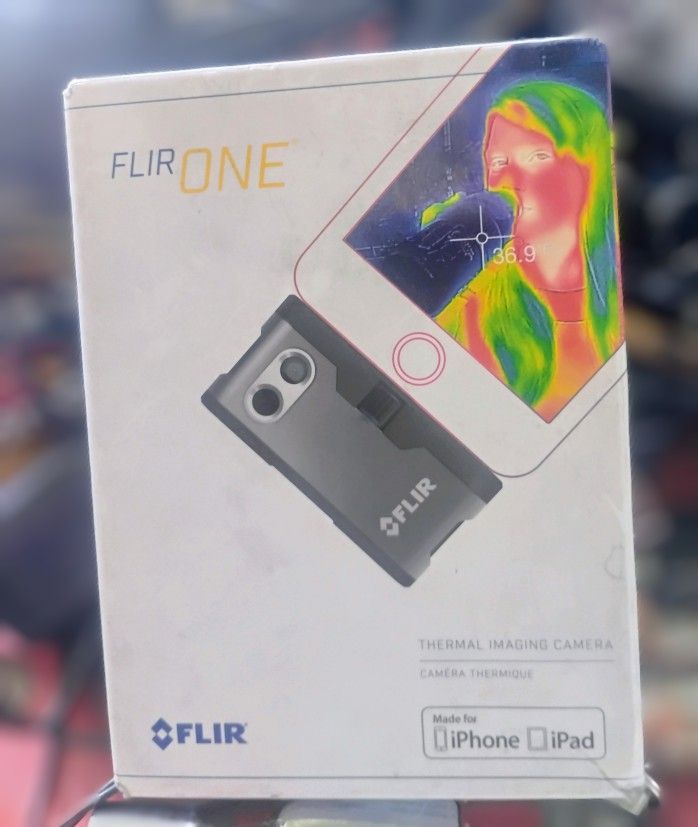 FLIR Thermal Imaging Camera for iPhone 7 (New)