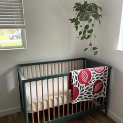 Green Crib