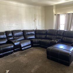 Leather Couches  Recliners