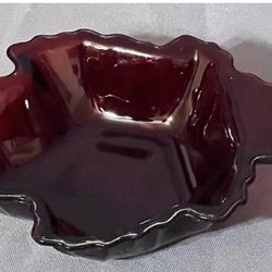 Vintage Anchor Hocking Royal Ruby Red Glass Maple Leaf Dish Bowl