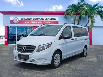2017 Mercedes-Benz Metris Passenger Van