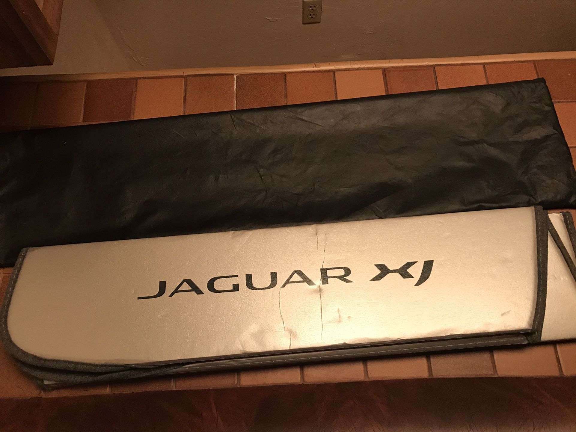 Jaguar Sun Shade For Car Windshield