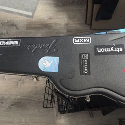 Fender Black Molded Hardshell Case Late 90s Early 2000s