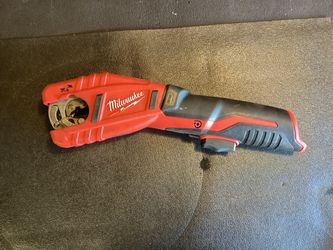 Milwaukee Cordless Copper Tubing Cutter
