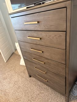 Star Furniture Dresser And Nightstands