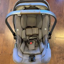 Nuna Pipa RX Car seat (Infant Insert Included)