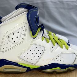 AIR JORDAN 2014 RETRO “SEAHAWKS” WHITE/FIERCE-GREEN/BLUE (GS) 5.5Y Or Size 7 Women[543390-108]