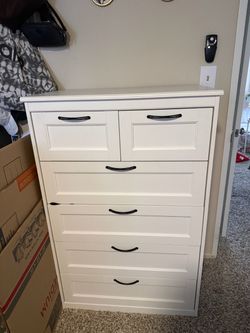 White 6 drawer dresser