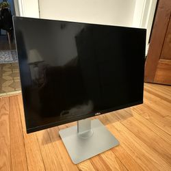 Dell UltraSharp 24” Monitor 