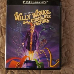 Willy Wonka and the chocolate Factory (1971) 4K/ Blu Ray combo with  like new condition 