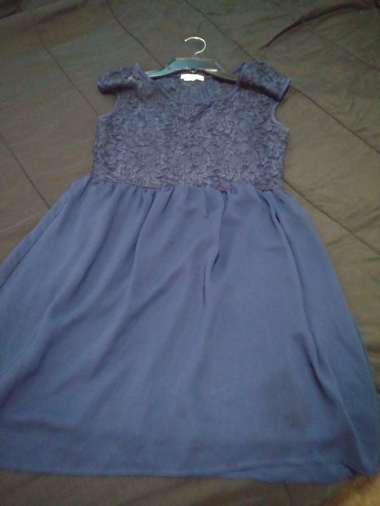 Womens clothes medium and large