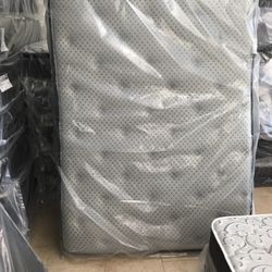 Brand New Queen Size Pillow Top Mattress Sets $399