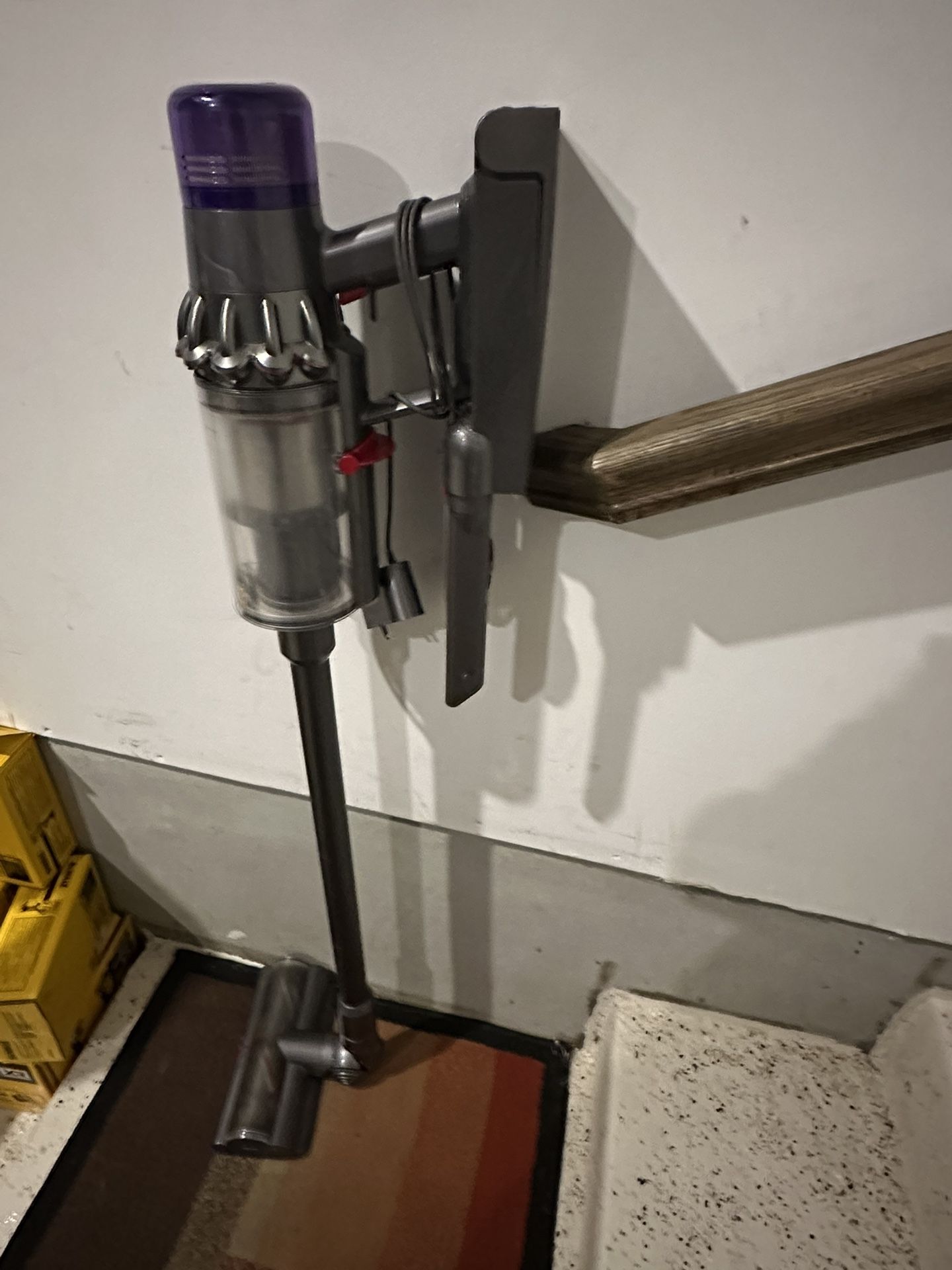 Dyson V11 Torque Drive Cordless Handheld Portable Vacuum Clean...