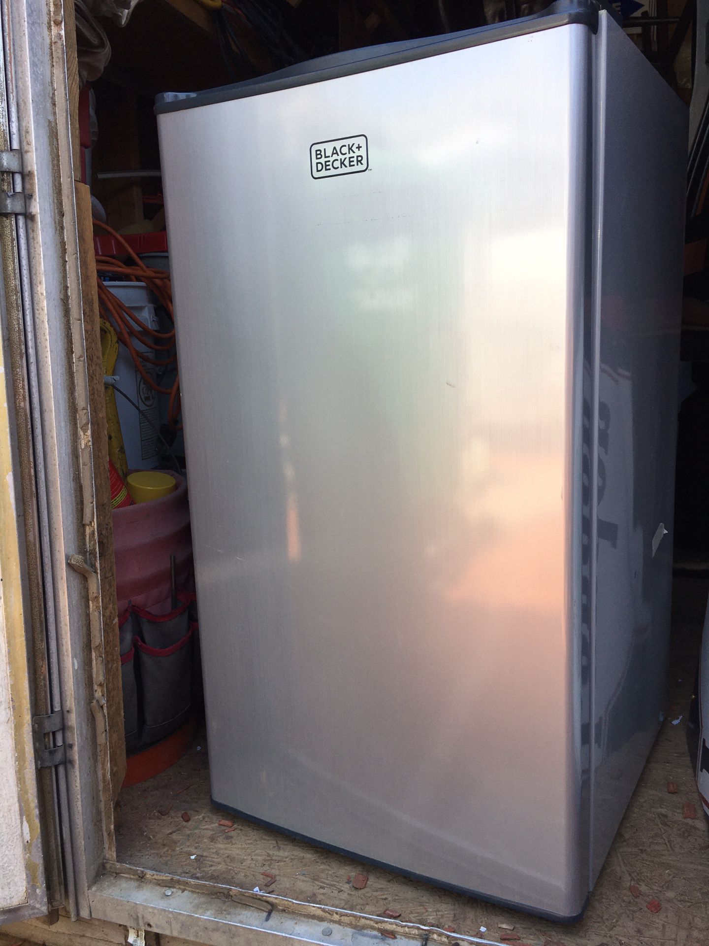 Black-Decker Refrigerator with Freezer